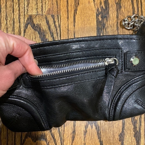Express Black Faux Leather Wristlet EUC - Picture 7 of 13